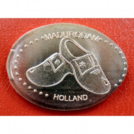 NL - Madurodam - Holland - sabots - cuivre