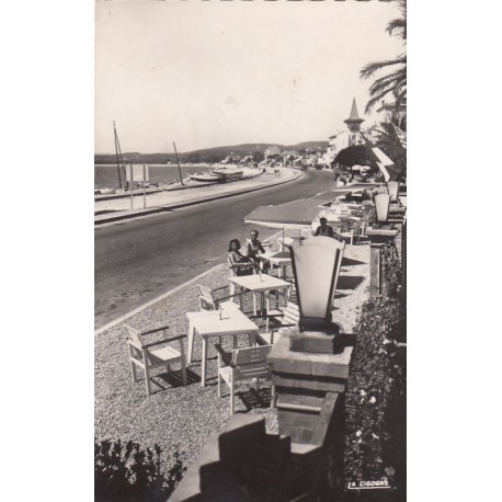 Carte postale - Cros de Cagnes - Le boulevard de la plage