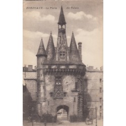 Carte postale - Bordeaux - La porte du palais